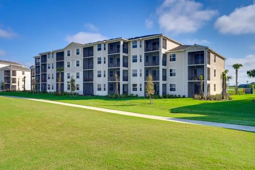 3rd-Floor Ave Maria Condo with Community Pool Access in Immokalee (FL)
