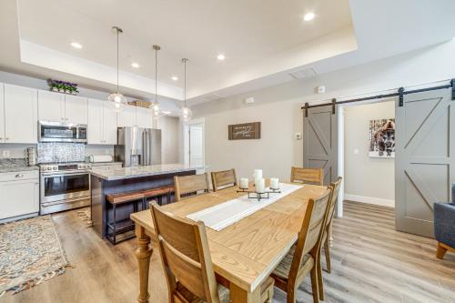 Hike, Fish and Ski! Bright Swan Valley Townhome in 天鵝谷(ID)