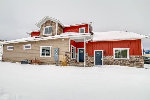 Hike, Fish and Ski! Bright Swan Valley Townhome in 天鵝谷(ID)