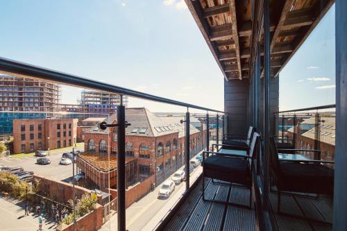 King Deluxe City Apt Large Balcony& Free Parking!, Leeds (photo 4)