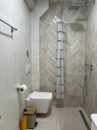 Cane Apartment Mosaic, Tirana (photo 5)