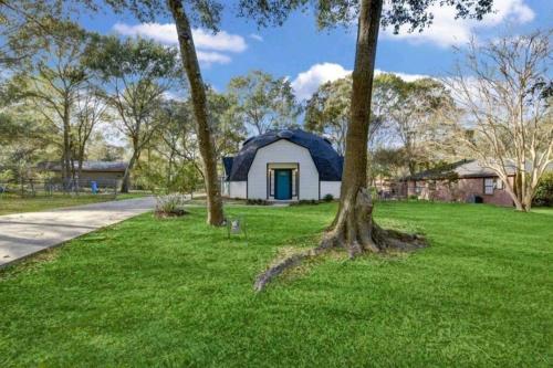 Lake Conroe Dome Home in Montgomery, USA
