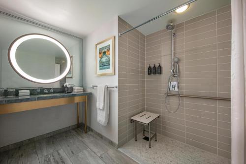 Signature King Suite