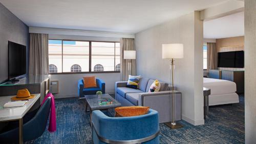 Sheraton Pasadena Hotel - image 7