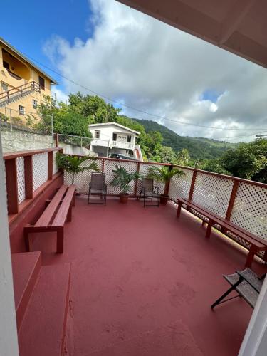 Varanda/terraço, Homely environment ideal for a home away from home in Anse La Raye