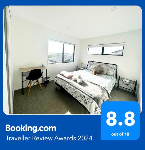 A&J Queen bedroom-Quiet and brand new with reserve view - Accommodation - Auckland