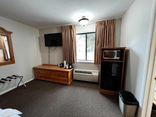 Alpine Motel – Jackson Hole, WY