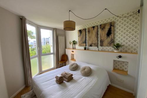 Aesthetics - 2 bedrooms and secure parking! in Estanove