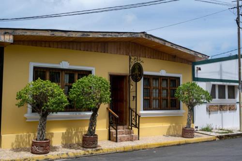 HOSTAL RIVAS INNS