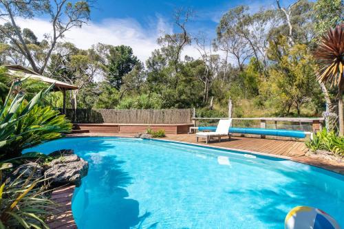 Sweet Water Serenity - Vintage Furnishings - Pool