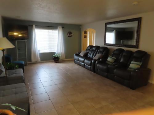Beautiful, spacious home in ABQ in Albuquerque, Vereinigte Staaten von Amerika