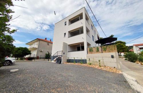 Apartments by the sea Barbat, Rab - 22251