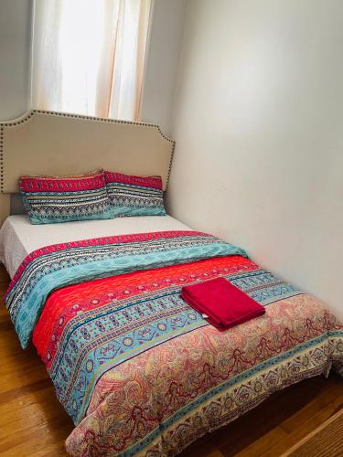 Muna’s Place in Newark, USA