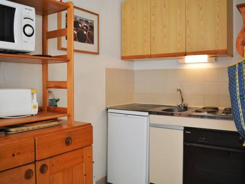 Apartment image 8