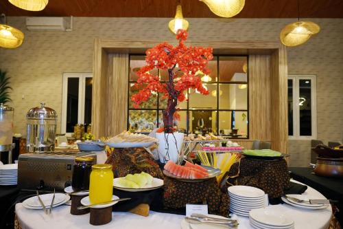 Restaurant, Front One Hotel Sragen in Sragen