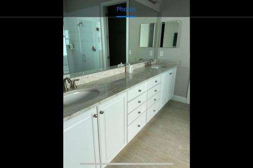 Newer 3/2.5 Tidewater Preserve House in Bradenton, USA