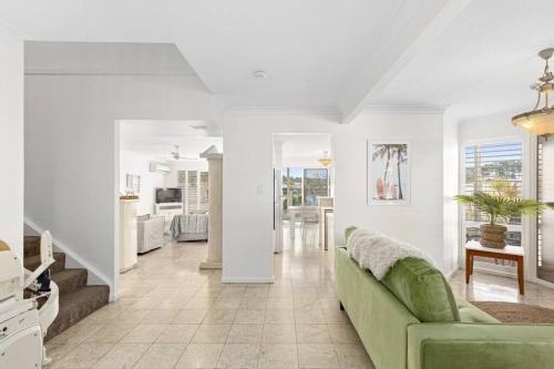 64 Isle of Palms in Elanora