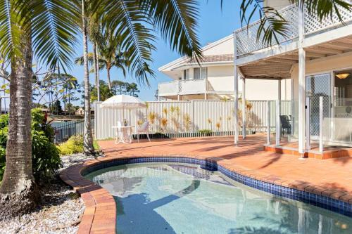 64 Isle of Palms in Elanora
