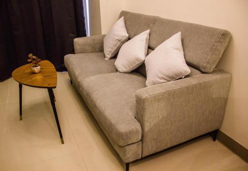 RQ Cozy One Bedroom Condo, Coast Residences Pasay, Manila (photo 3)