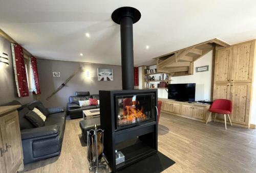 Chalet De Manou - Chalet individuel renove avec sauna dans les 3 Vallees MAE-3694 in Saint-Marcel