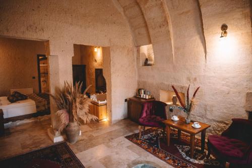 Çavuşin Cave House-Cappadocia Room Type - Queen Room with Spa Bath