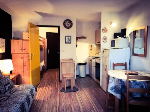 Résidence Equinoxe - Studio pour 4 Personnes 454 - Location saisonnière - Les Deux-Alpes