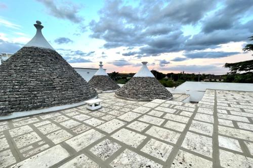 Trullo Marilì on the Fasano Selva - Happy Rentals