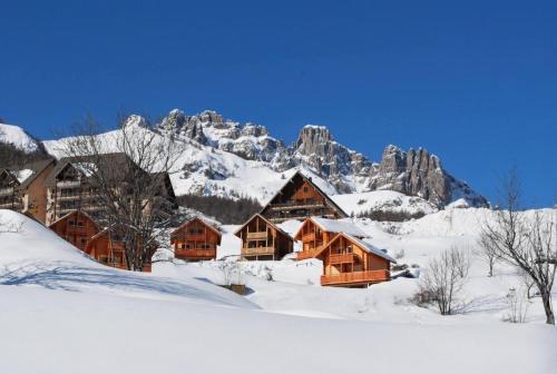 Chalets Des Aiguilles - Chalets pour 8 Personnes 674 - Réallon