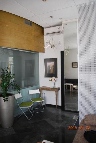 Apartment Center 25 - image 5