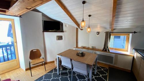 Saint Roch Chalet - 2 Pièces pour 4 Personnes 641 - Location saisonnière - Montgenèvre