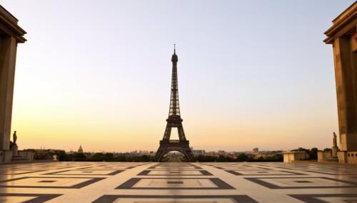 Gorgeous Paris Eiffel Tower - Champs Elysées, Parigi (foto 4)