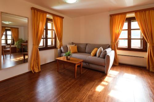Wine Grower's Mansion Zlati Gric - image 3