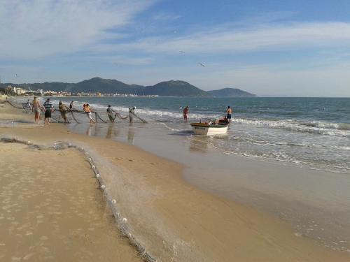 Golfinhos Apart Hotel - image 5