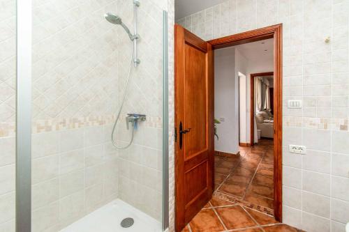 Four-Bedroom Villa image 6