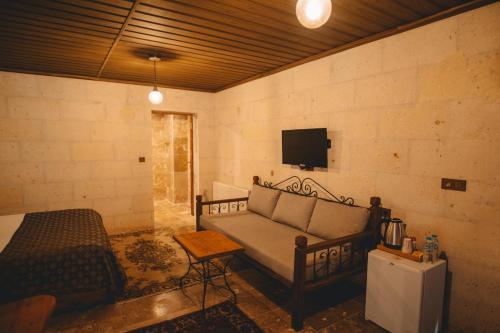 Çavuşin Cave House-Cappadocia (Cavusin Cave House-Cappadocia) in Çavuşin