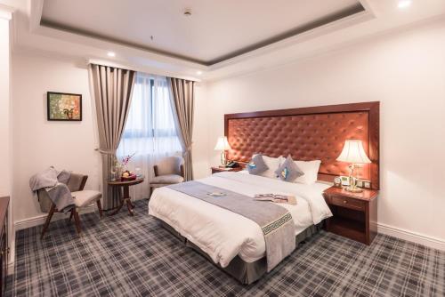room detail thumbnail 0