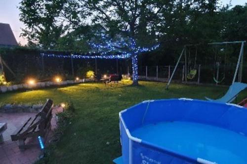 Kert, Maison Cormeilles-en-Parisis in Cormeilles-en-Parisis