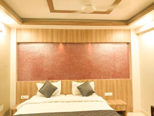 Hotel Royal Wings – Cochin, NE