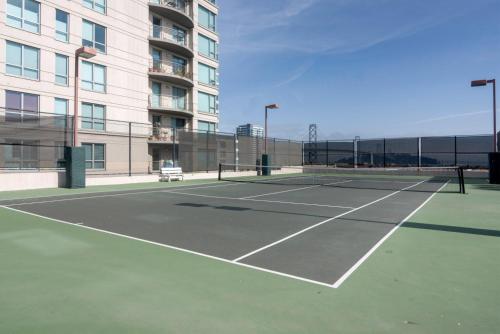 S Beach 1br w rooftop tennis nr muni lightrail SFO-1660