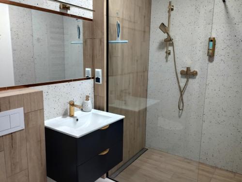 Adula - pokoje i apartamenty