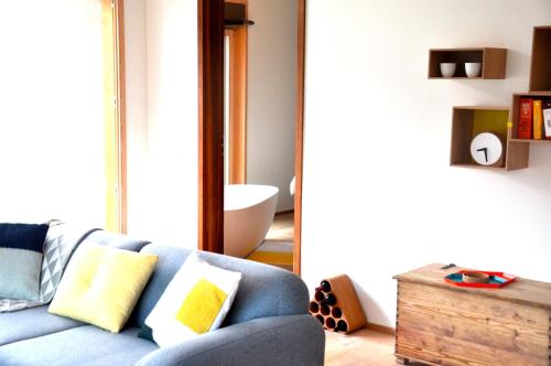 CASA LUMNEZIA - Panoramic Ecodesign Apartment Obersaxen - Val Lumnezia I Vella - Vignogn I near Laax Flims I 5 Swiss stars rating