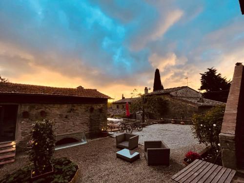 Tranquil Vineyard Barn in Heart of Chianti