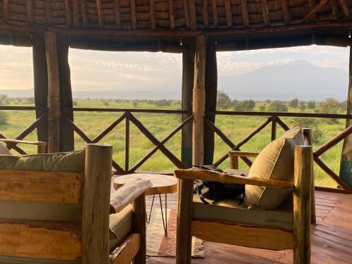 Amboseli Discovery Camp