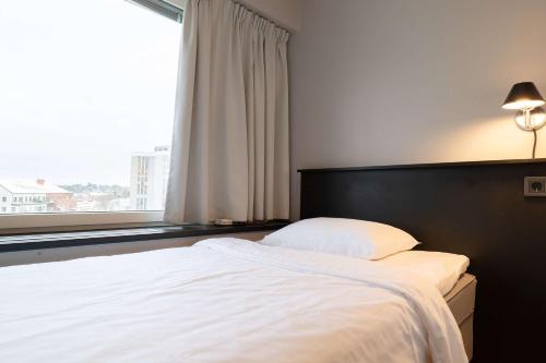 Park Inn by Radisson Solna - image 5