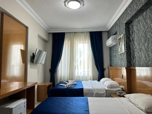 Quadruple Room image 7
