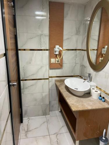 Superior Triple Room image 5