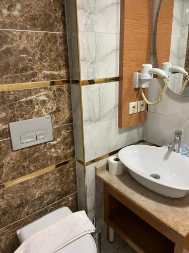 Superior Triple Room image 1