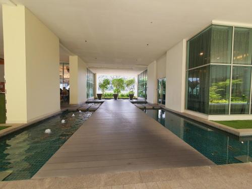 Amazing KLCC View @ Regalia Residence - image 9