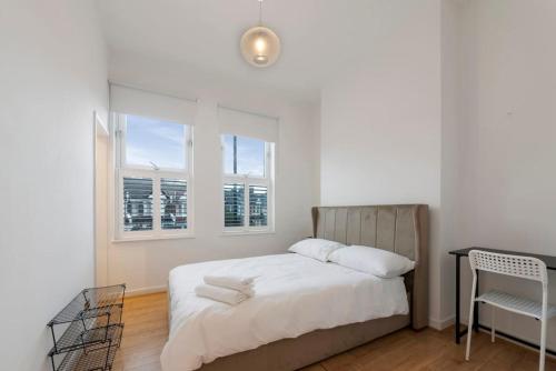 Stunning 1-bed Flat in London 20 mins from Central London, London (photo 8)