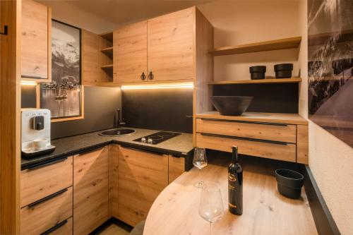 ห้องครัว, โรงแรมกรูเนอร์ เบาม์ (Hotel Gruner Baum) in แซลล์ อาม เซ
